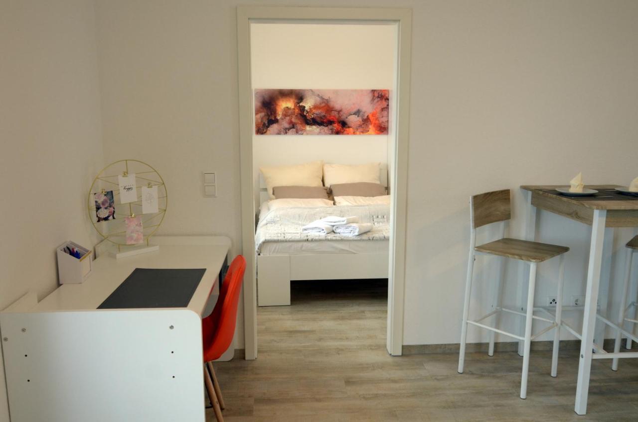 Unique Zentrale Moderne 2 Zimmer Wohnung Nahe Dem Park Villingen-Schwenningen Esterno foto